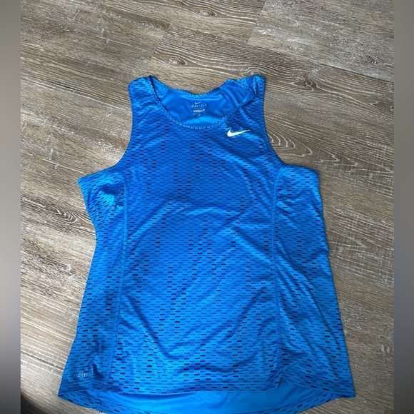 Nike Tops - Nike tank
